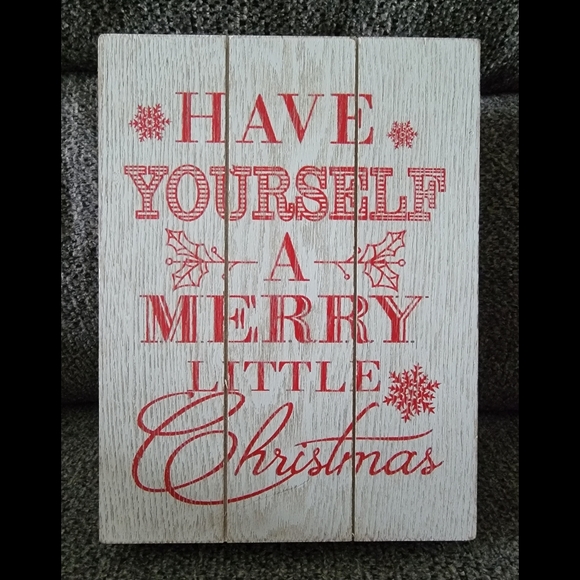 Brand New Have Yourself A Merry Little Christmas Wooden Sign 8" x 6" x 1.5" - Picture 1 of 6